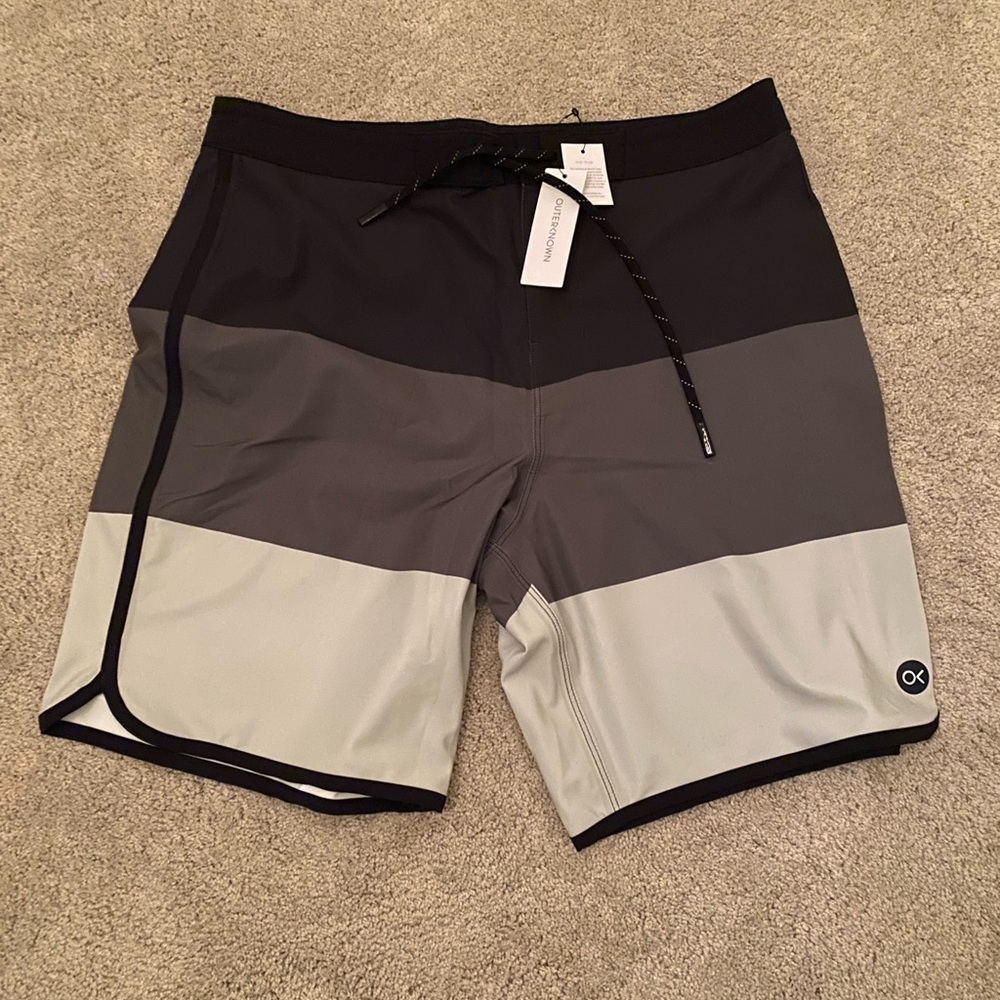 Outerknown Tasty Scallop Boardshorts, NEW, Men’s 32